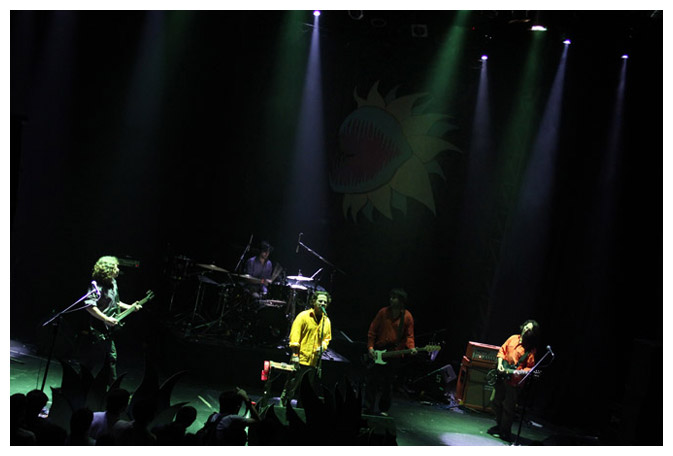 escenografía para la banda buenos muchachos. 2010.